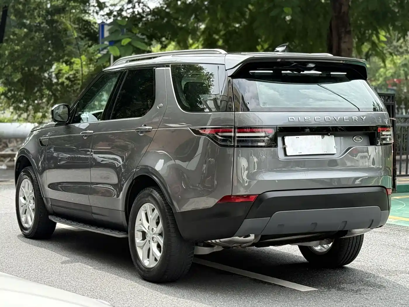 صورة 7 - Land Rover Discovery