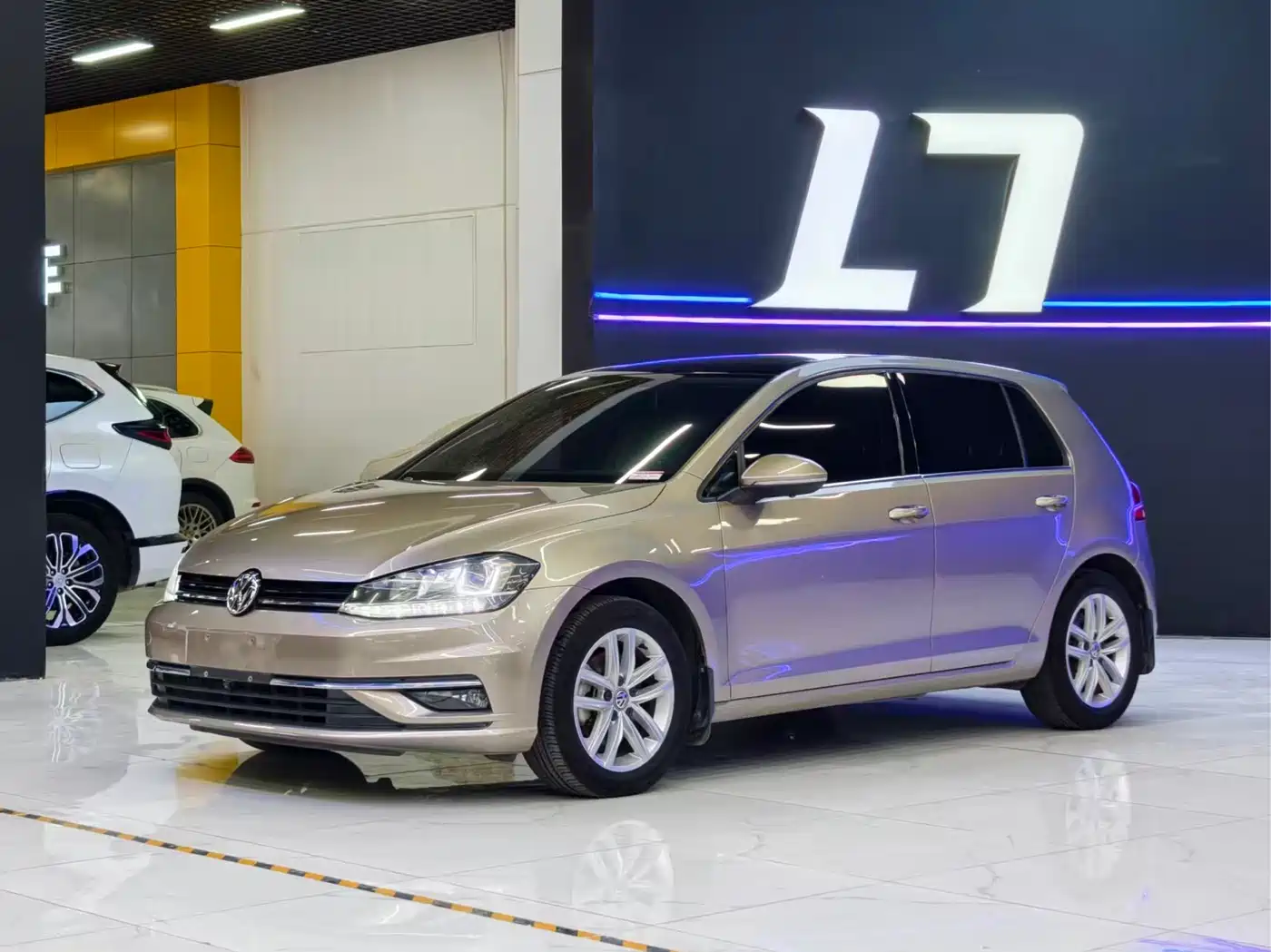 Volkswagen Golf 2018 230TSI Automatic Comfort фото 3