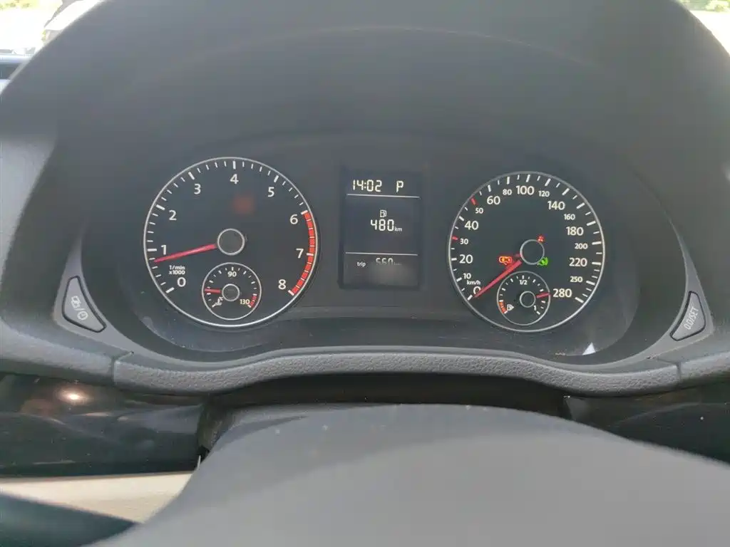 Volkswagen Passat 2013 1.8TSI DSG Government Procurement Edition фото 4