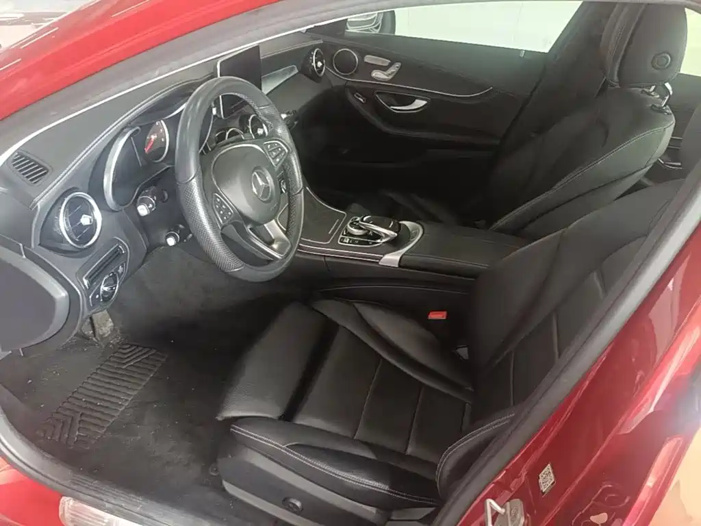Фото 15 - Mercedes-Benz C-Class