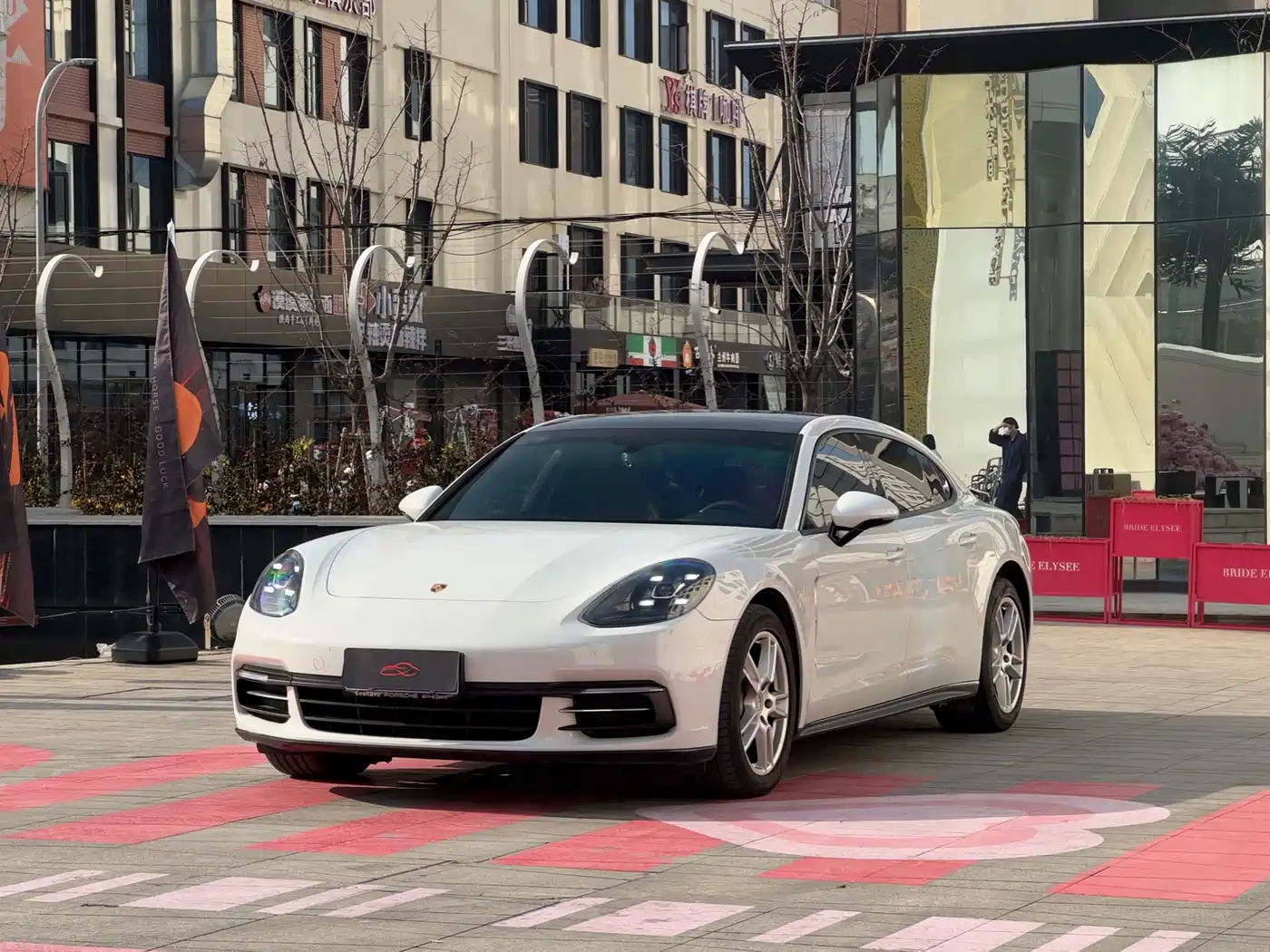Porsche Panamera 2017 Panamera 4 Executive Long Wheelbase 3.0T