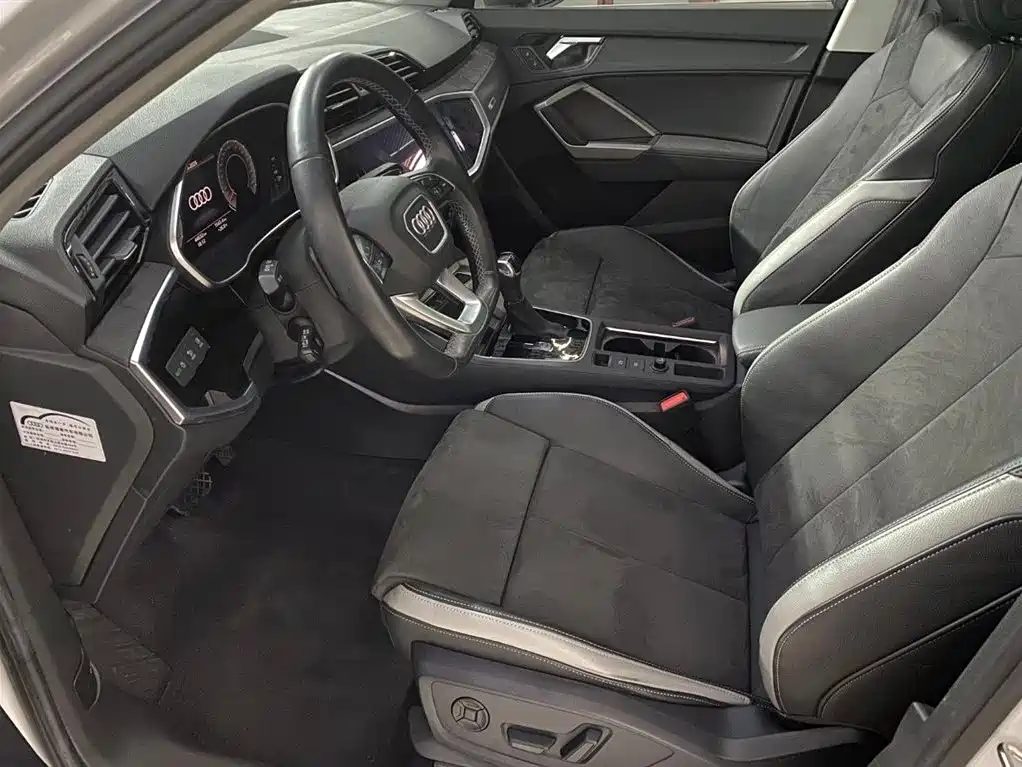 Audi Q3 2022 35 TFSI Fashion Dynamic фото 8