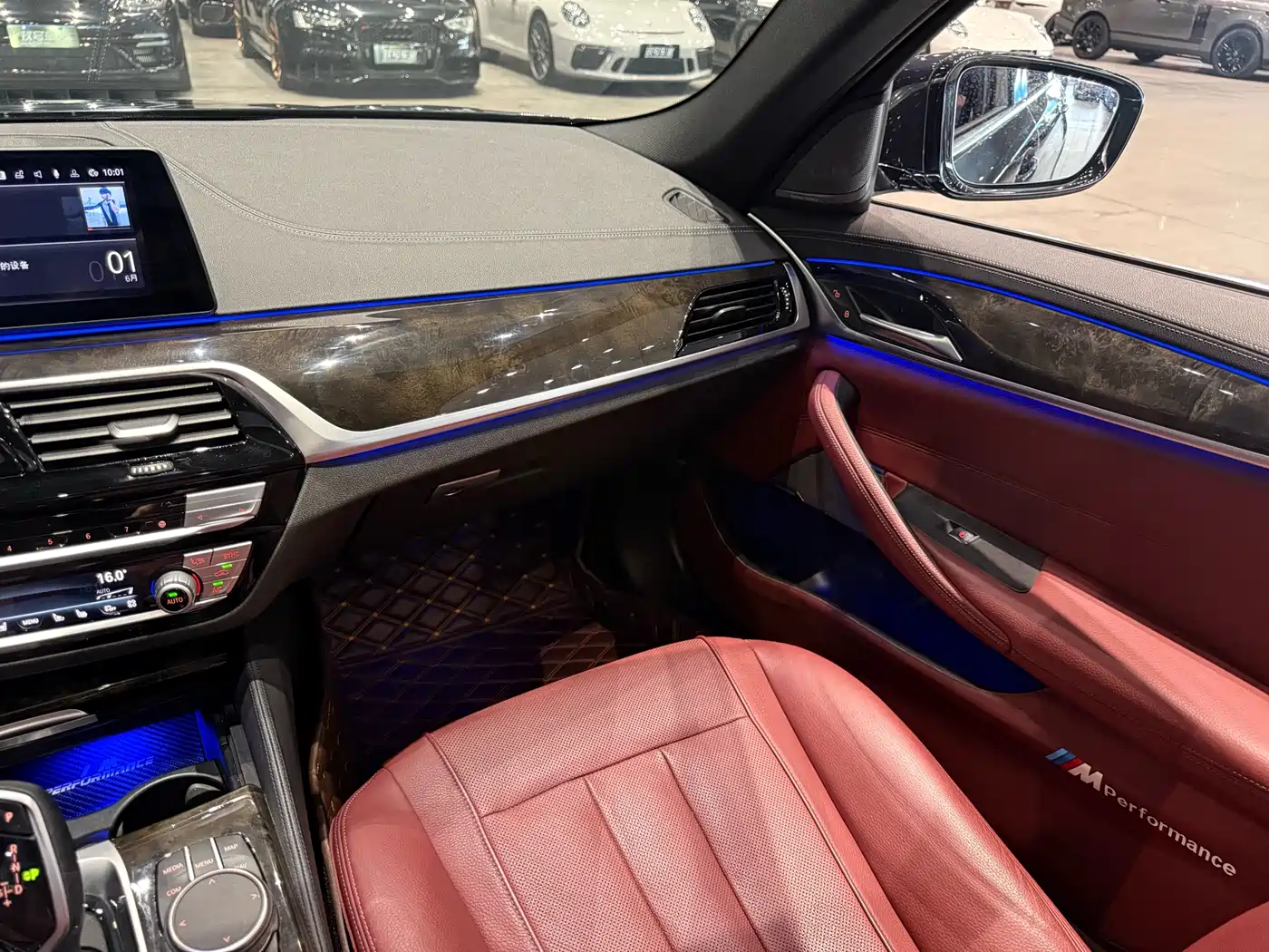 BMW 5 Series 2020 530Li Exclusive M Sport Package фото 12