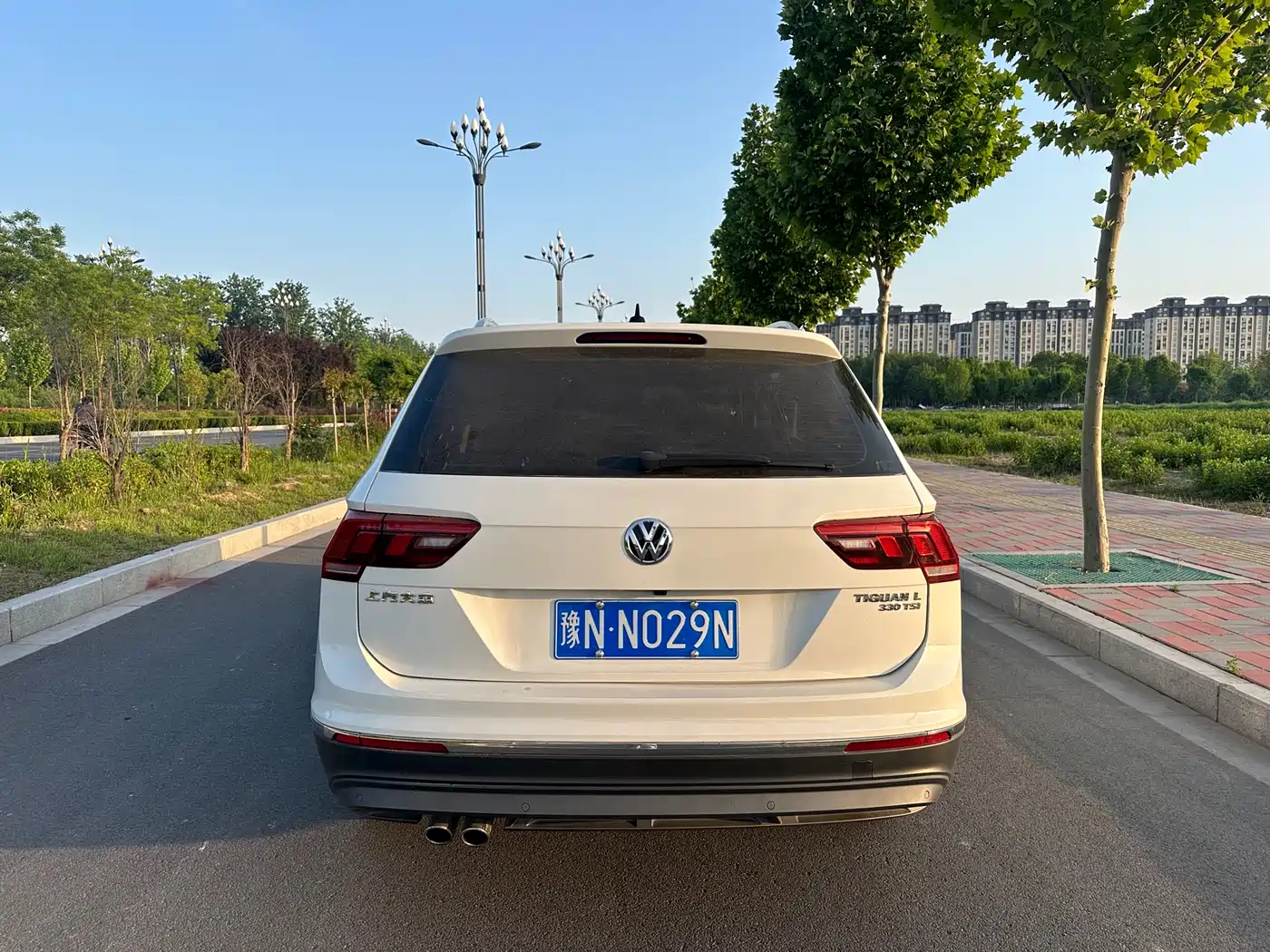 Volkswagen Tiguan L 2018 Facelift 330TSI Automatic 2WD Luxury Edition фото 5