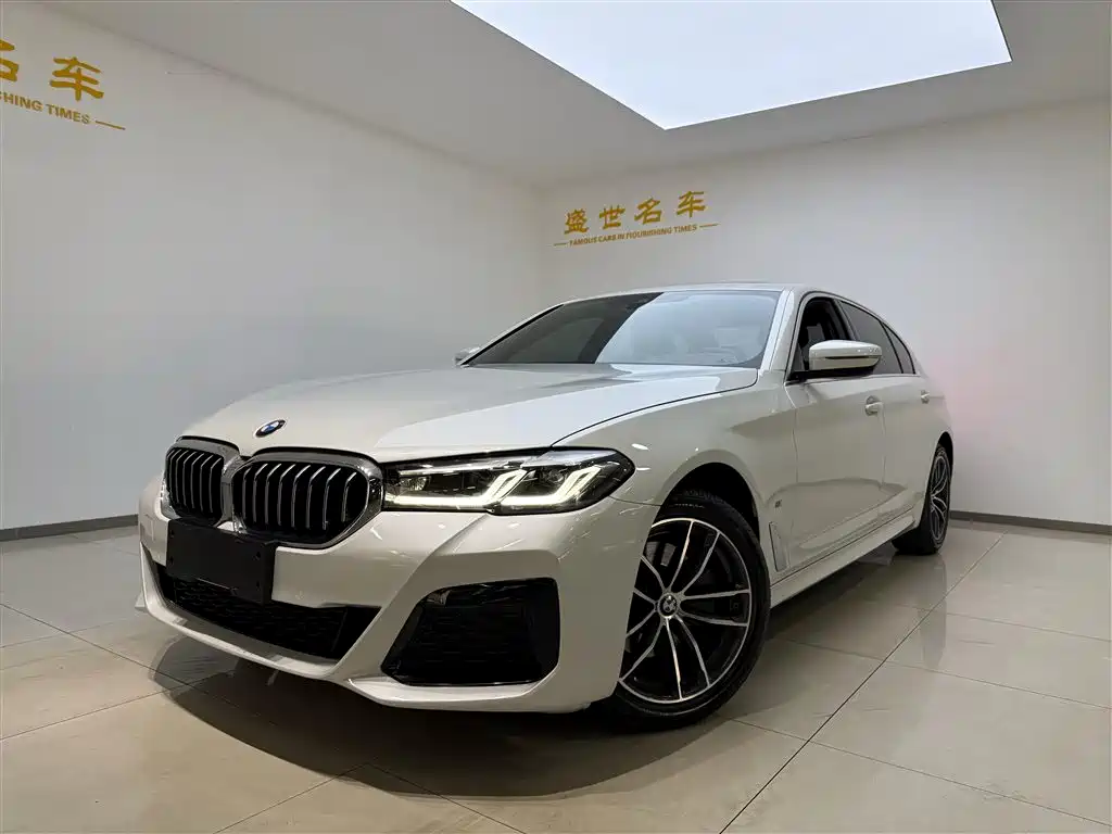 BMW 5 Series 2022 525Li M Sport Package фото 3