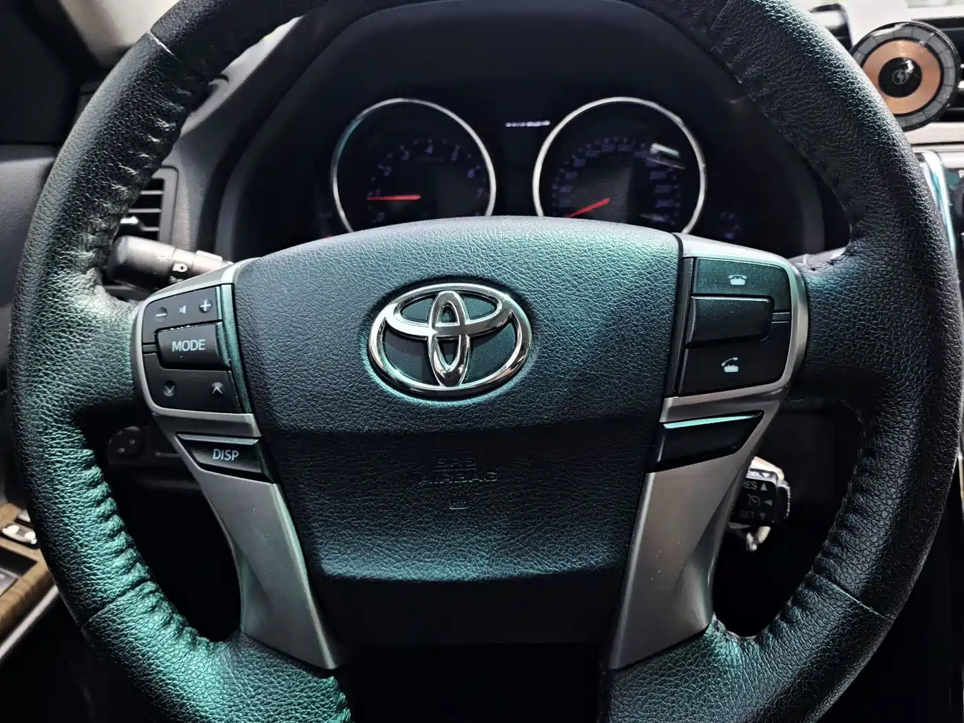 Toyota Reiz 2013 2.5V Premium Edition фото 11