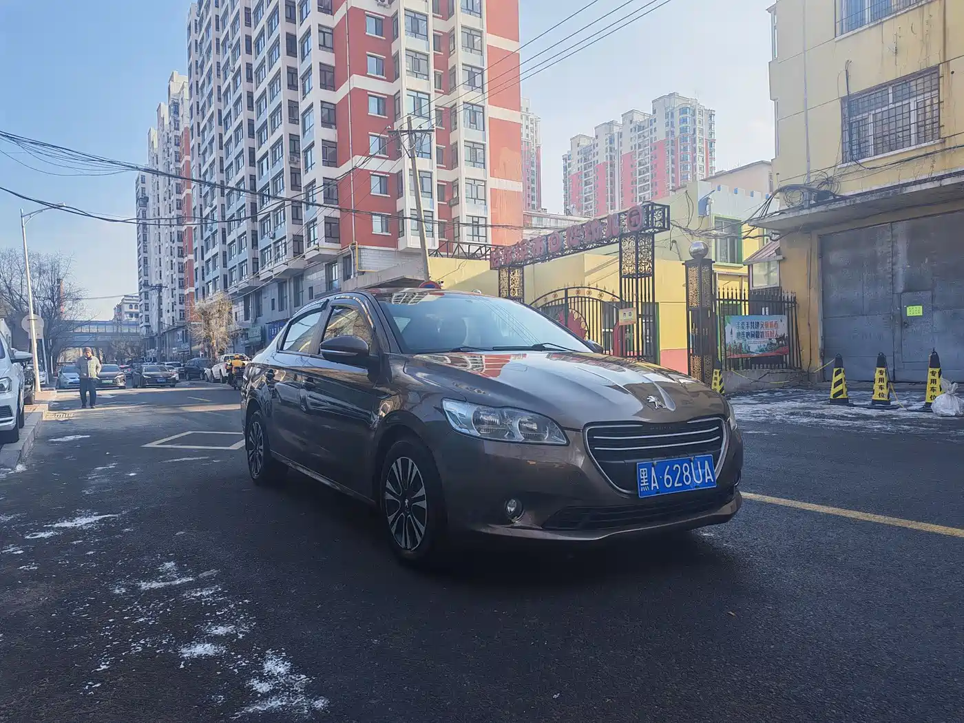 Peugeot 301 2014 1.6L Automatic Comfort Edition фото 3