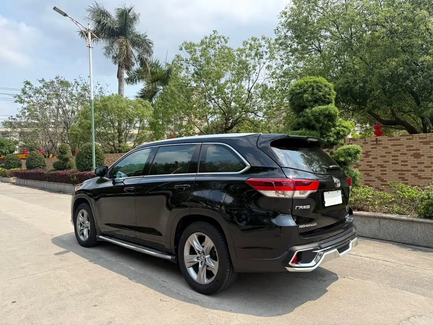 Toyota Highlander 2018 2.0T 4WD Luxury 7-seater China VI фото 5
