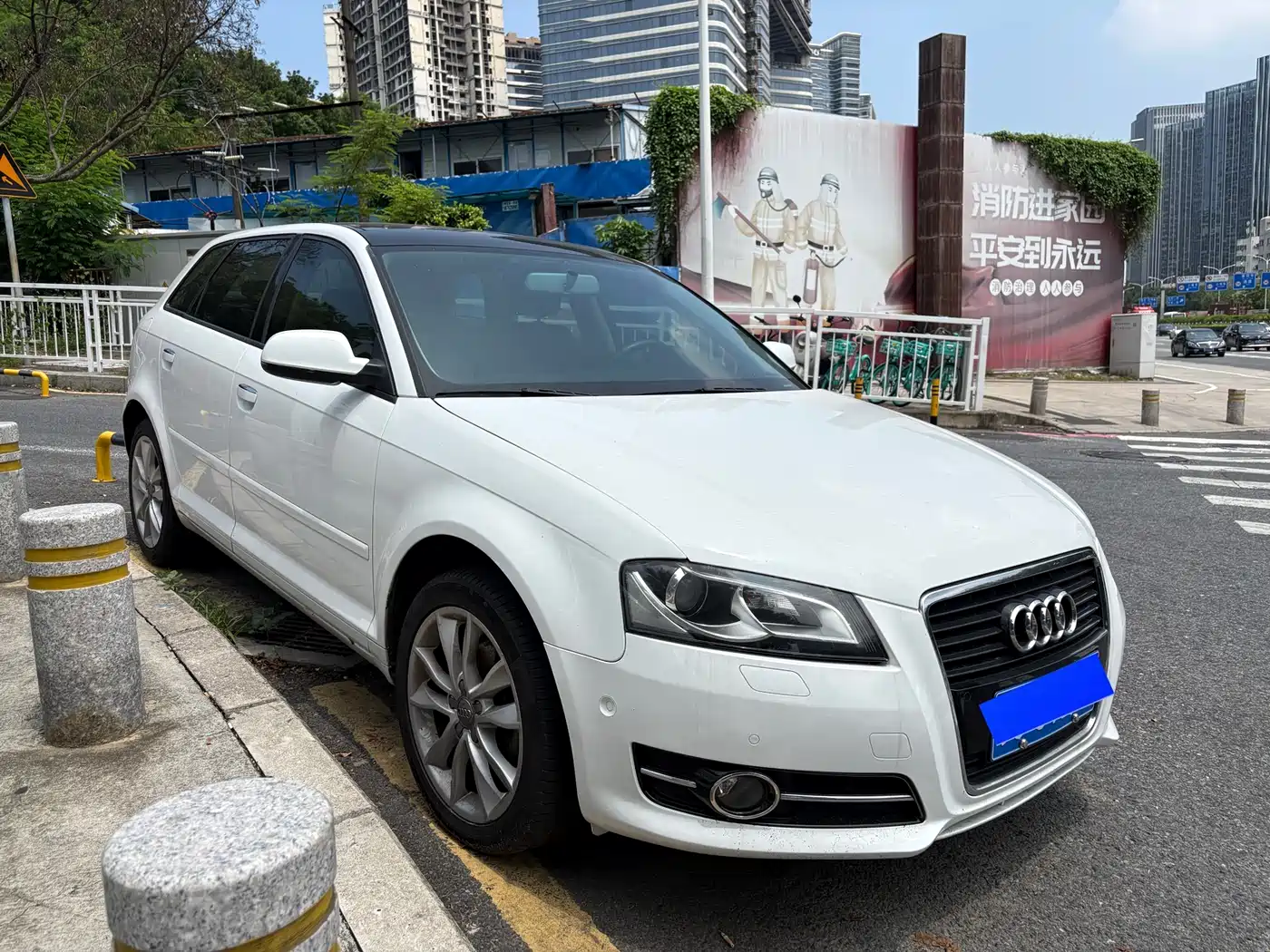 Audi A3 (Import) 2010 Sportback 1.8T Luxury Model фото 3