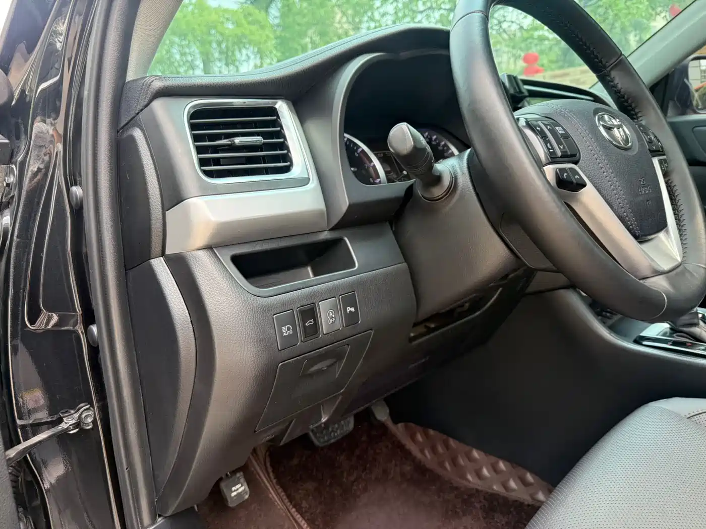 Toyota Highlander 2018 2.0T 4WD Luxury 7-seater China VI фото 10