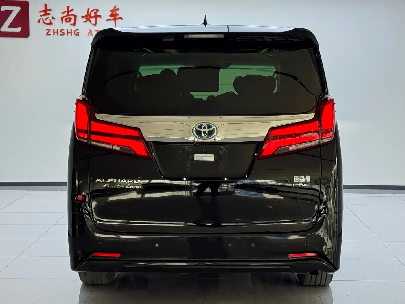 Toyota Alphard 2020 Hybrid 2.5L Premium Edition фото 14