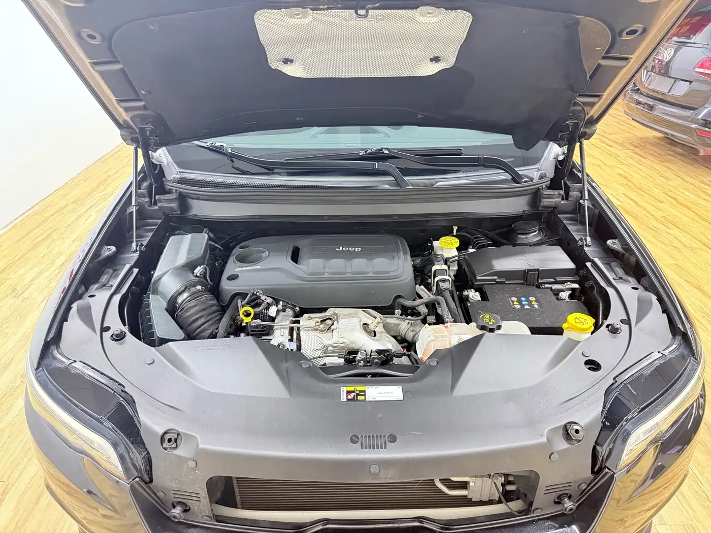 Jeep Cherokee 2021 2020 2.0T 2WD Leading Edition