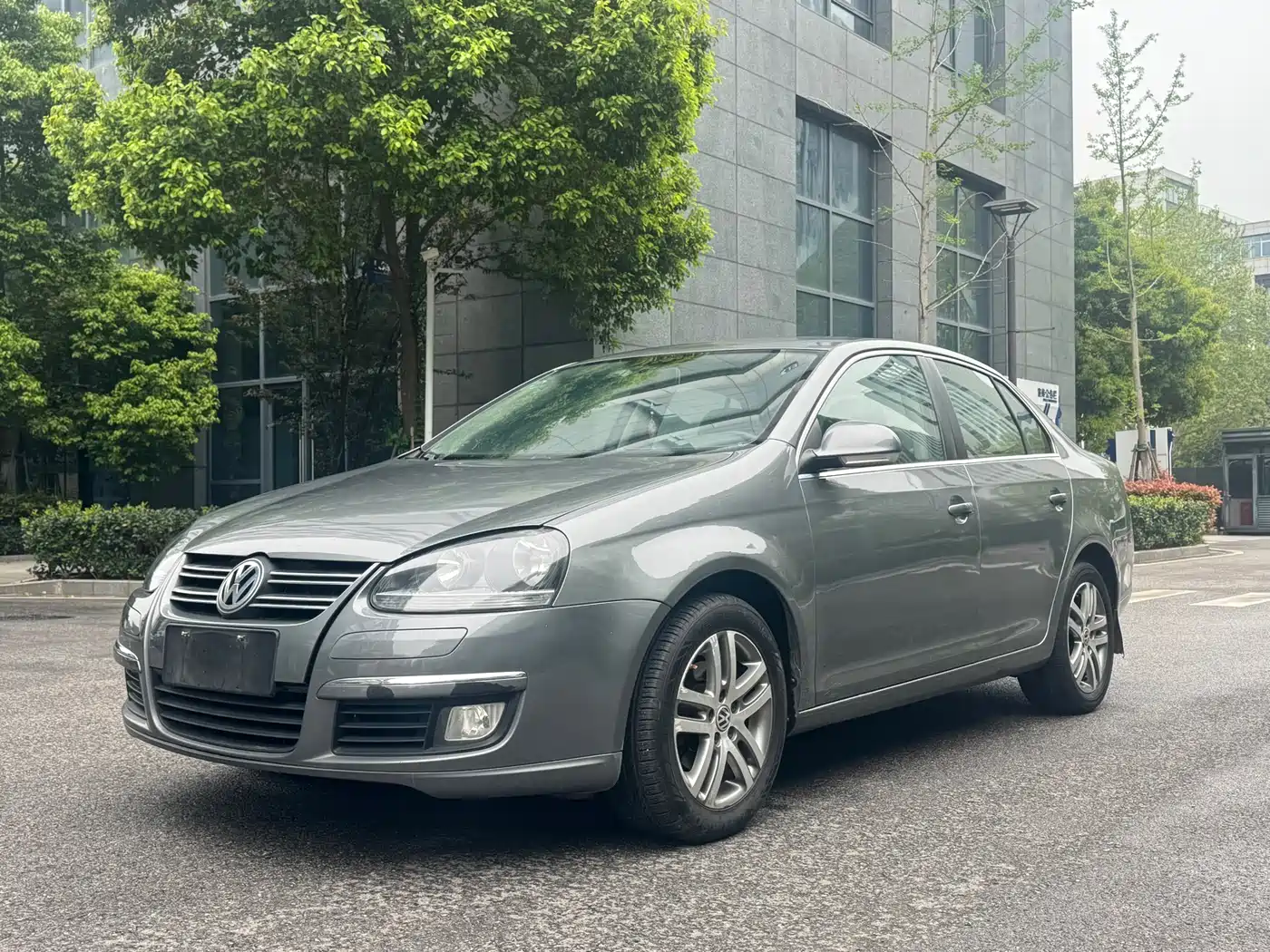 Volkswagen Sagitar 2011 1.6L Automatic Fashion