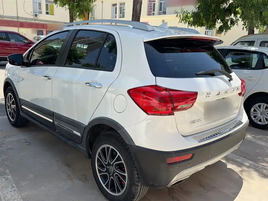Haval H1 2015 1.5L AMT Luxury фото 10