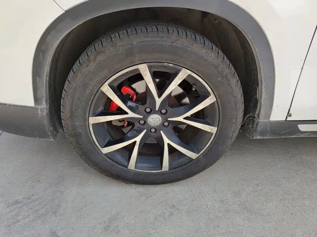 Zhonghua V5 2016 2016 1.5T Automatic 2WD Smart
