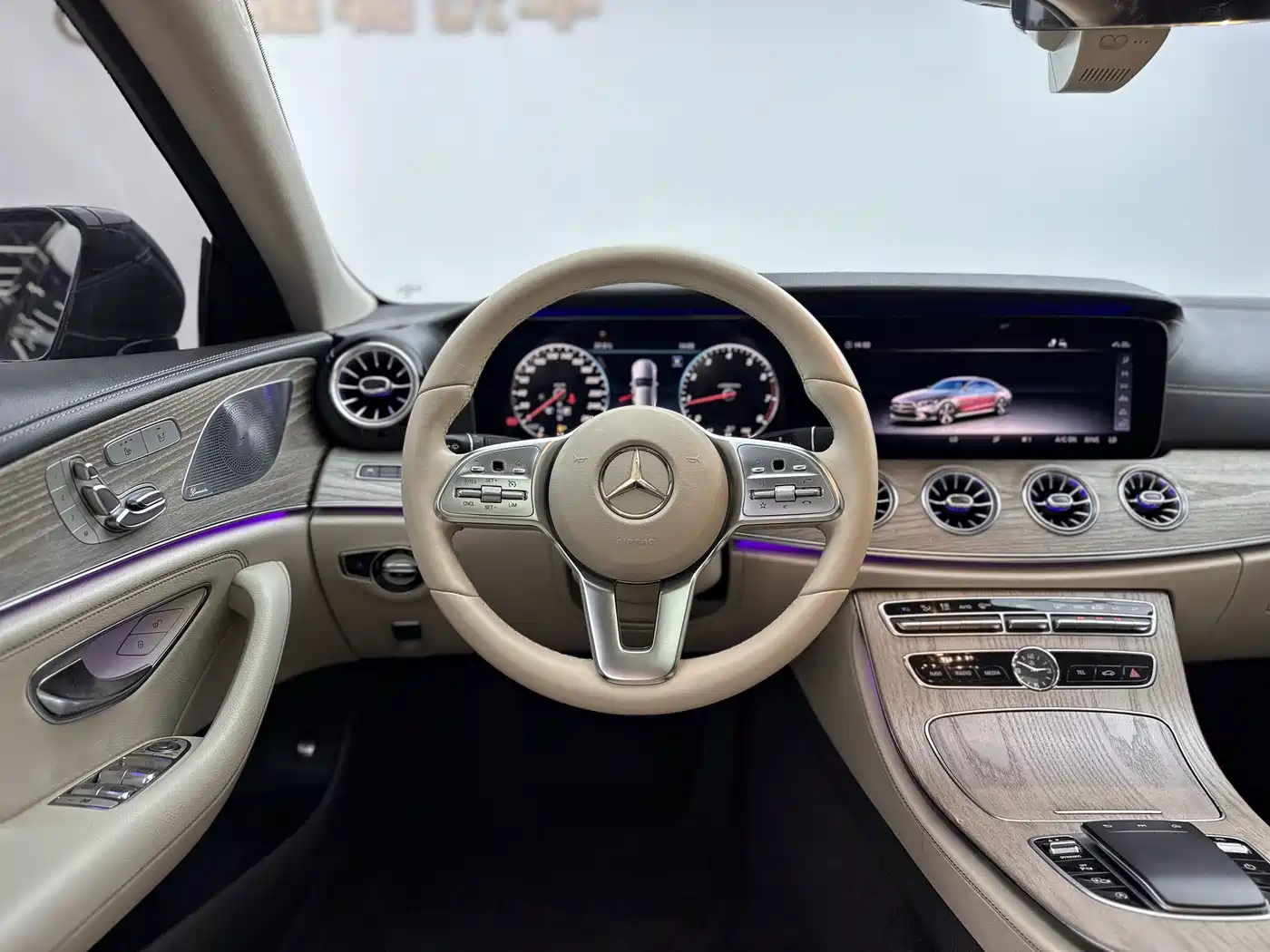 Mercedes-Benz CLS 2018 CLS 300 Dynamic фото 9