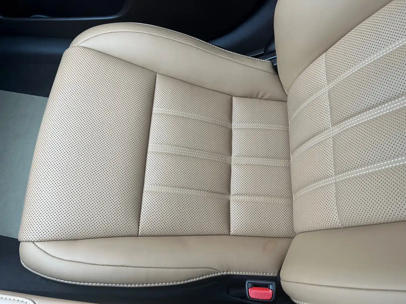 Lexus ES 2015 200 Elite Edition фото 25