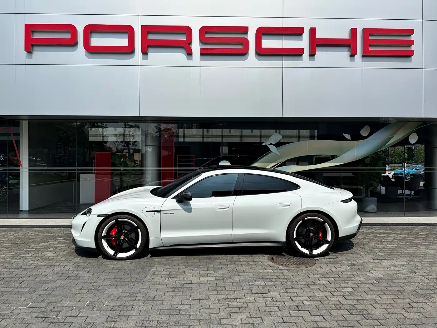 Porsche Taycan 2019 Taycan 4S фото 3
