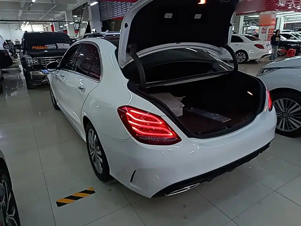 Mercedes-Benz C-Class 2018 C 200 L Sport Edition фото 5