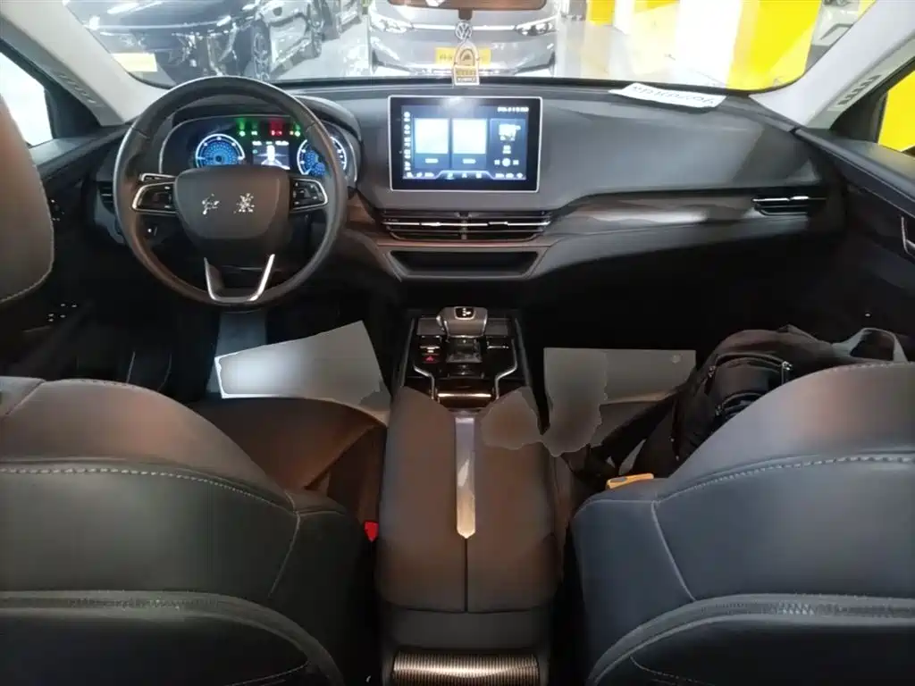 Hongqi E-QM5 2021 Ride-hailing Charging T3 Edition 5-seater фото 10