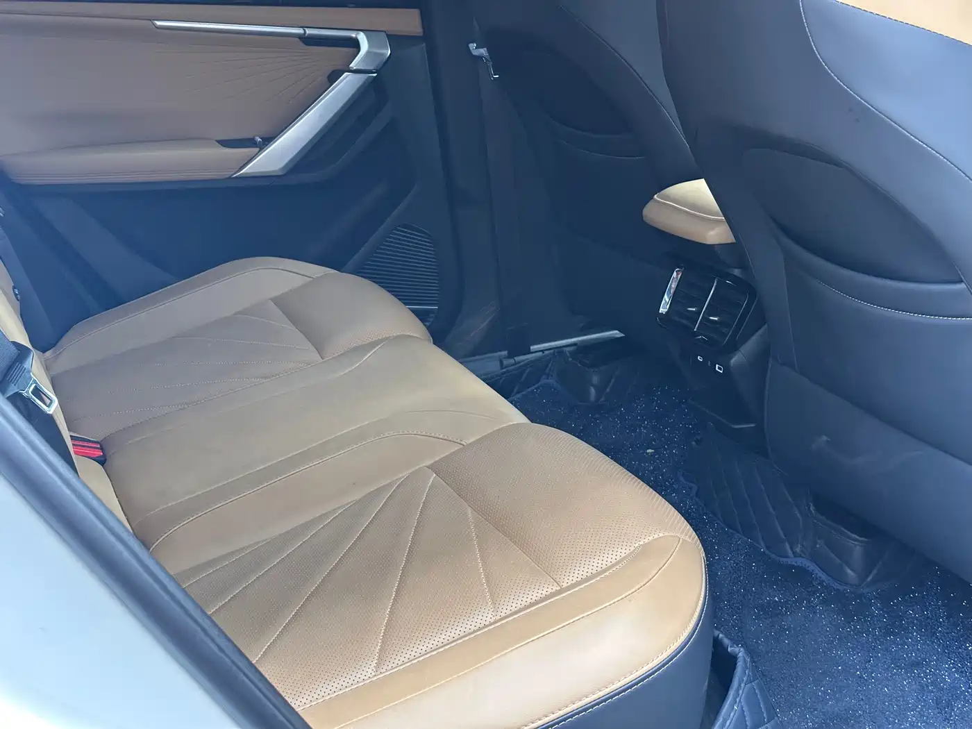 GEELY AUTOMOBILE BOYUE L