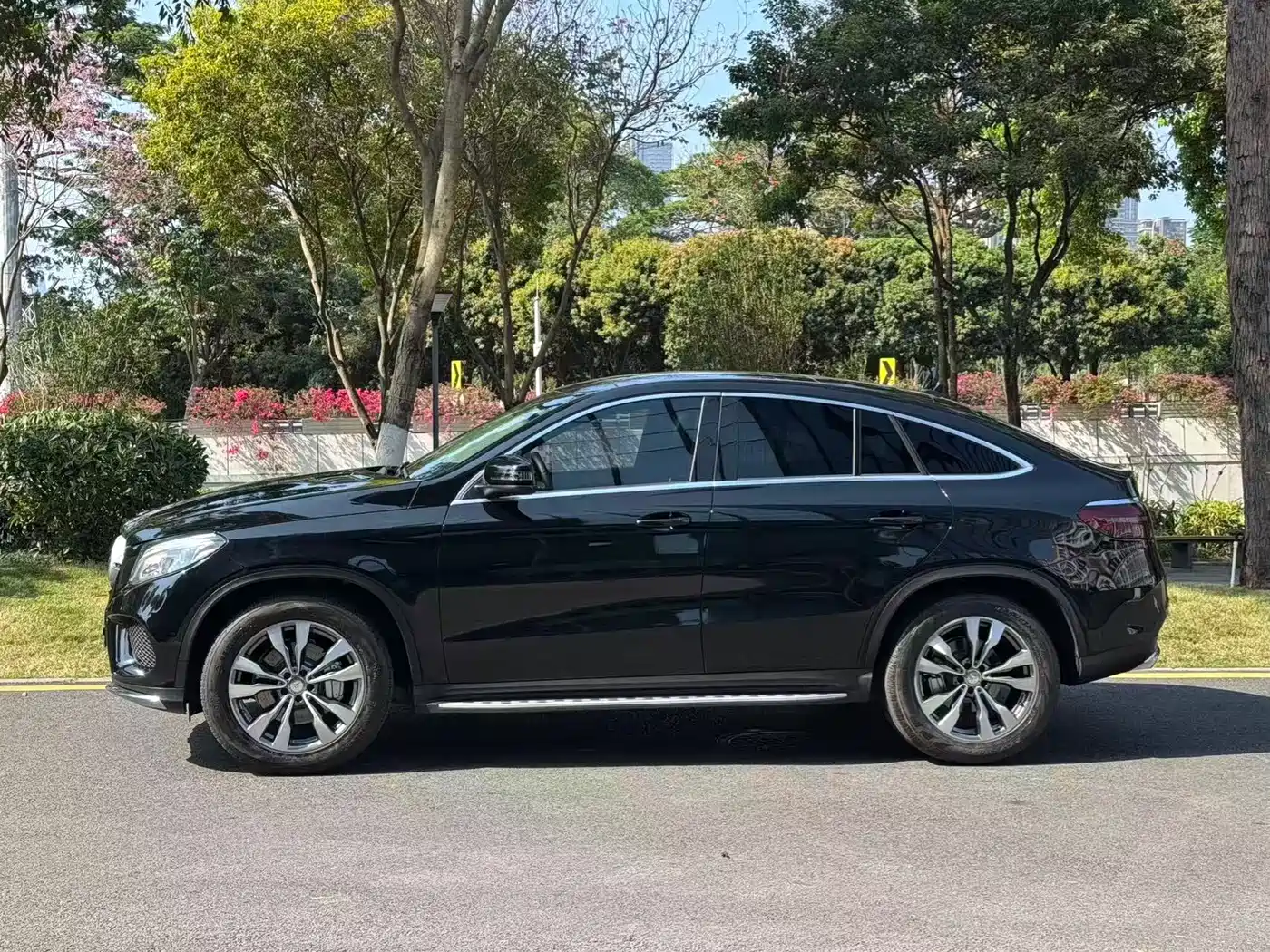 Mercedes-Benz GLE Coupe 2015 GLE 400 4MATIC Coupe SUV фото 5