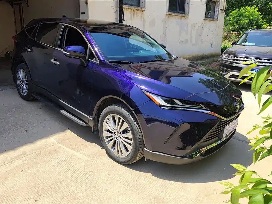 Toyota Lingfang HARRIER 2024 2.0L CVT FWD Luxury Edition фото 2