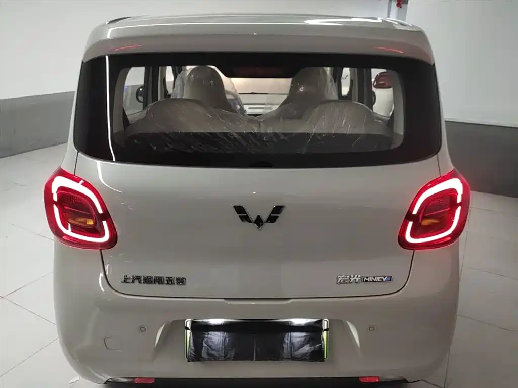 WULING AUTOMOBILE HONGGUANG MINIEV