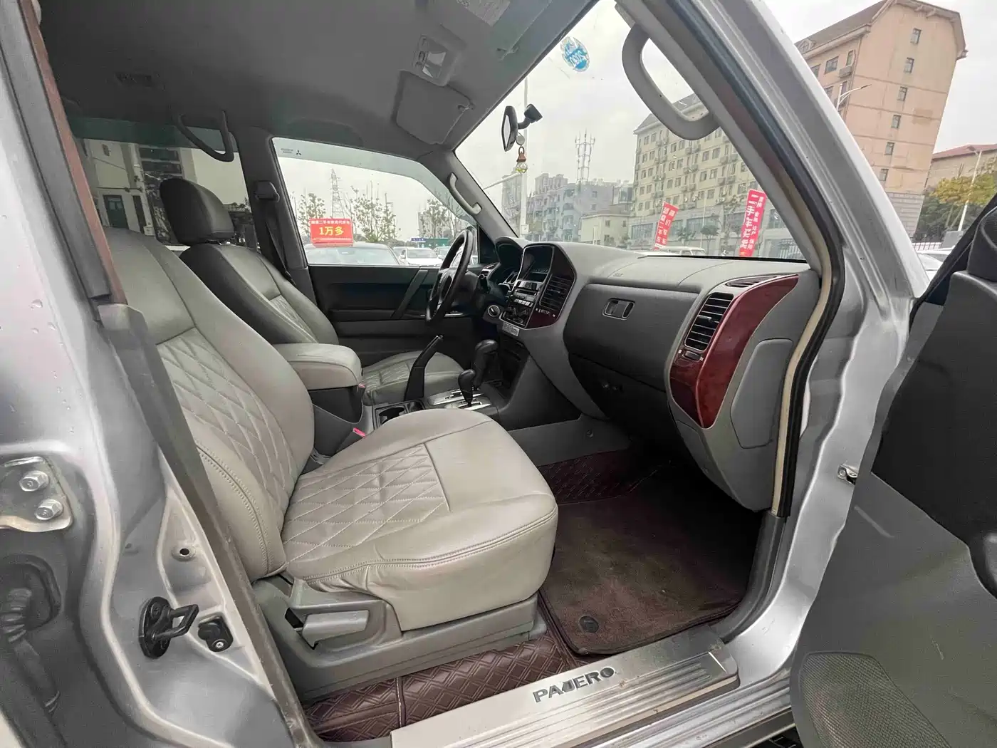 Mitsubishi Pajero 2008 V73 3.0L AT GLS фото 9