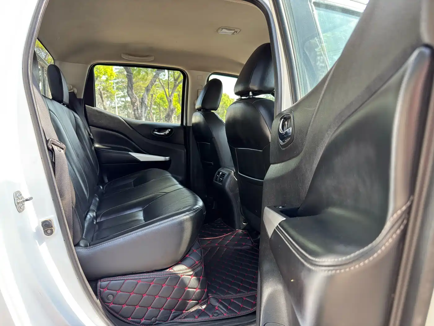 Nissan Navara 2022 2021 2.5L Automatic 4WD Premium QR25