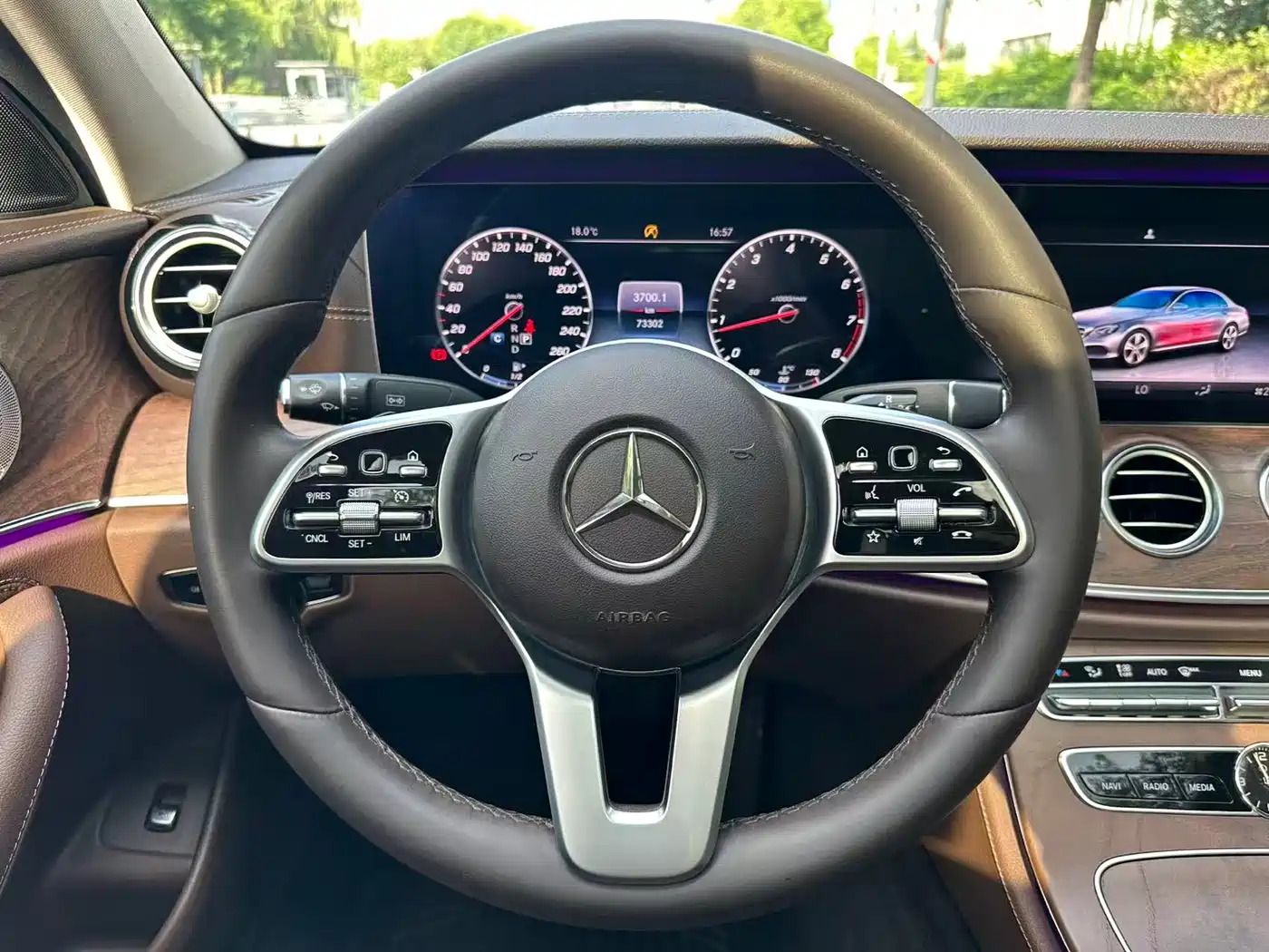 Mercedes-Benz E-Class 2020 Facelift E 300 L Exclusive фото 22