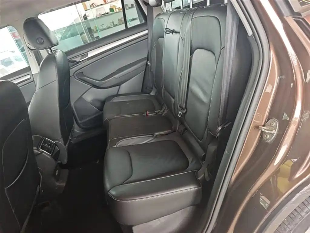 Škoda Kodiaq 2017 TSI330 5-seater 2WD Comfort Edition фото 17