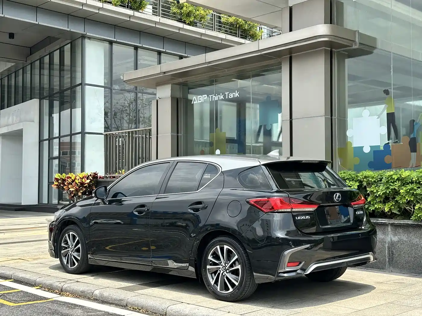 Lexus CT 2020 CT200h Elite Dual Color фото 4