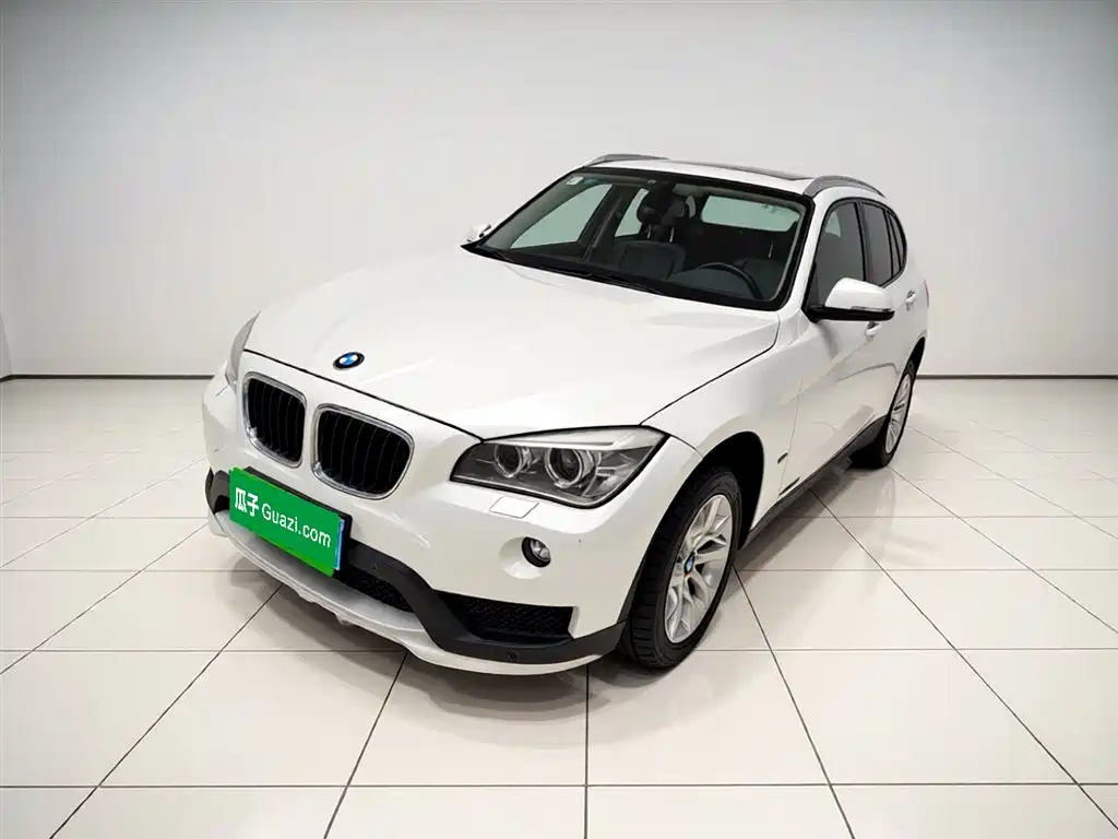 BMW X1 2015 xDrive20i Fashion фото 2