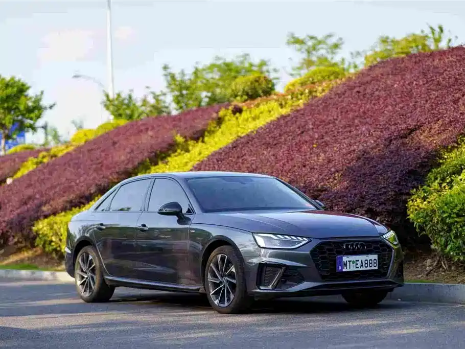 Audi A4L 2022 40 TFSI Luxury Dynamic фото 2