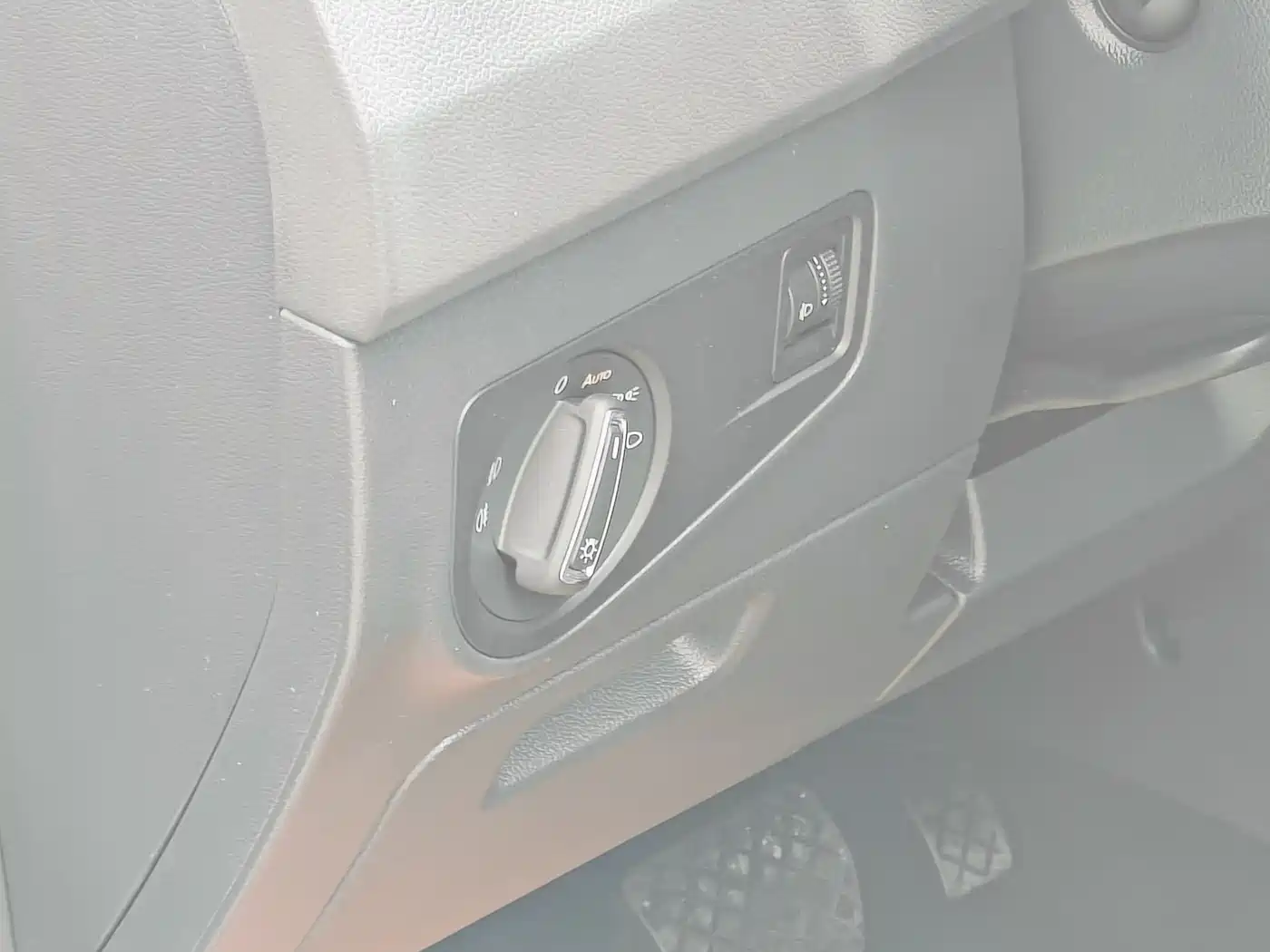 Volkswagen Tiguan L 2017 330TSI Automatic 2WD Comfort Edition фото 10