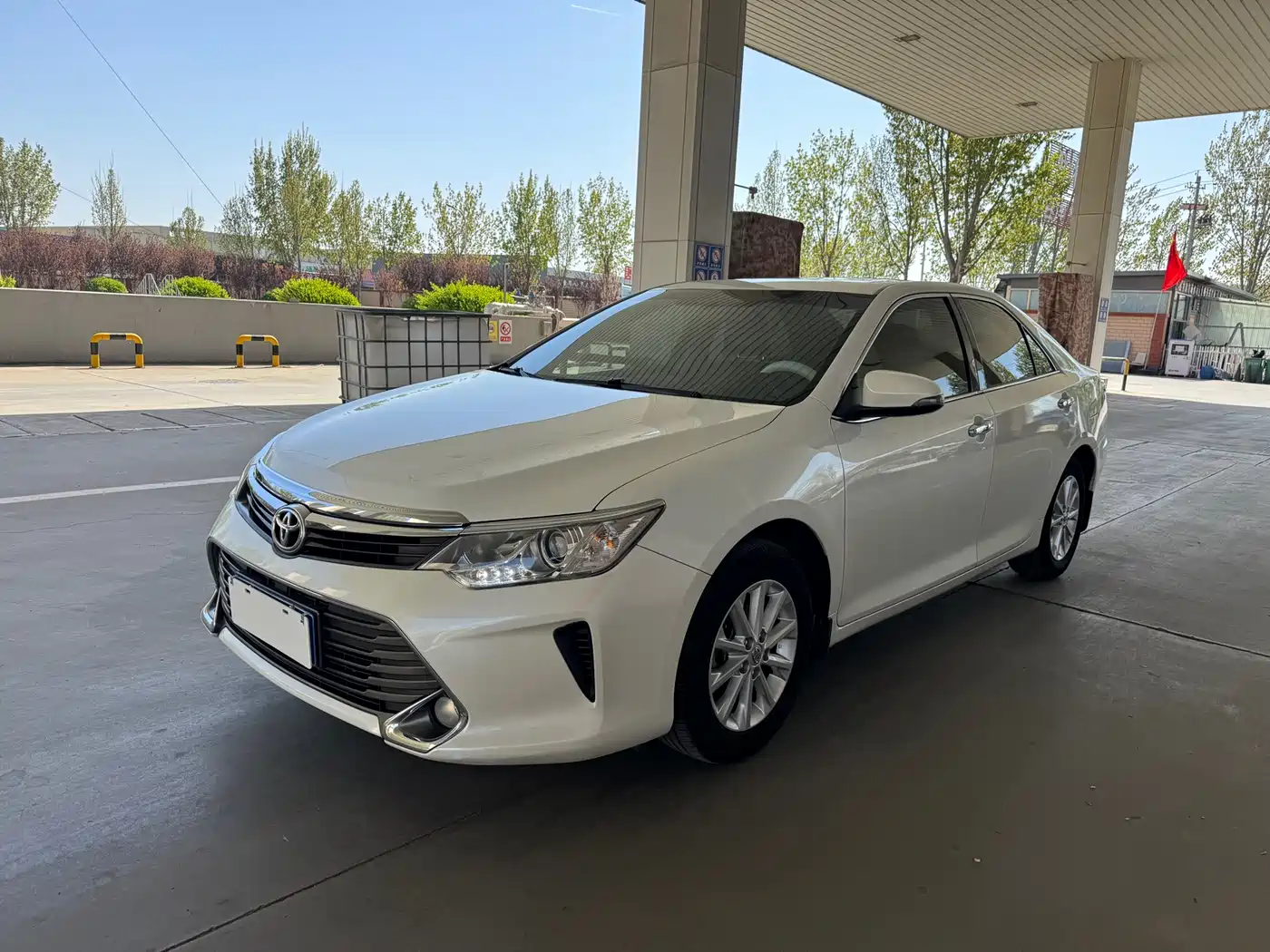 Toyota Camry 2016 2.0G 10th Anniversary Leading Edition