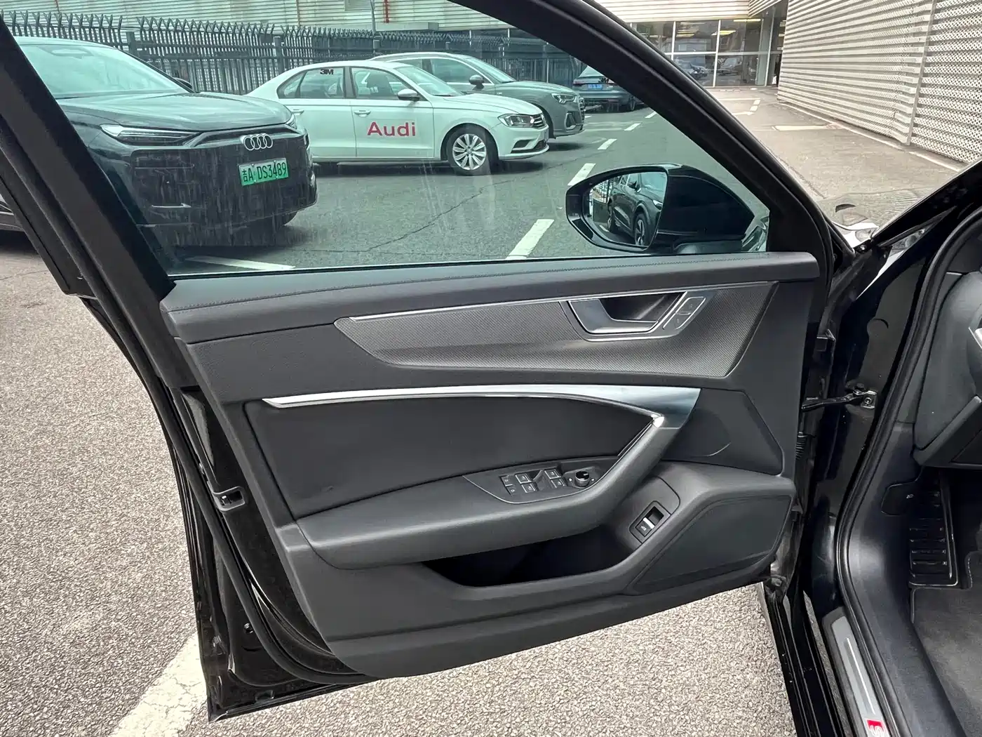 Audi A6L 2023 Facelift 40 TFSI Luxury Dynamic фото 8