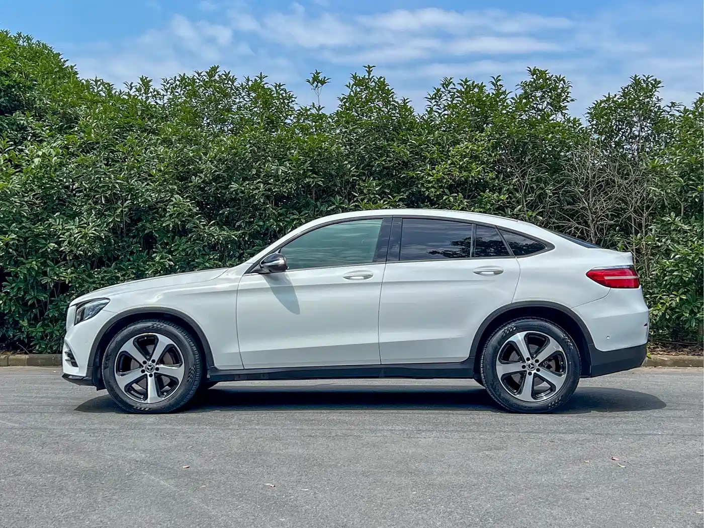 Mercedes-Benz GLC Coupe 2019 GLC 200 4MATIC Coupe SUV фото 6