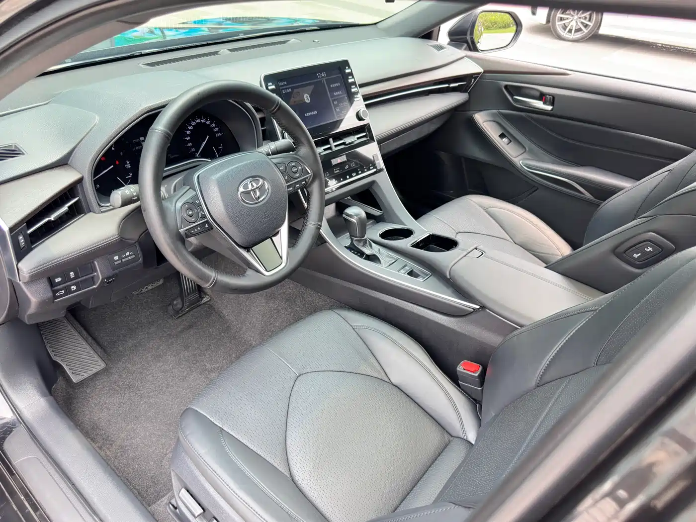 Toyota Avalon 2019 2.0L Luxury Edition (China VI) фото 12