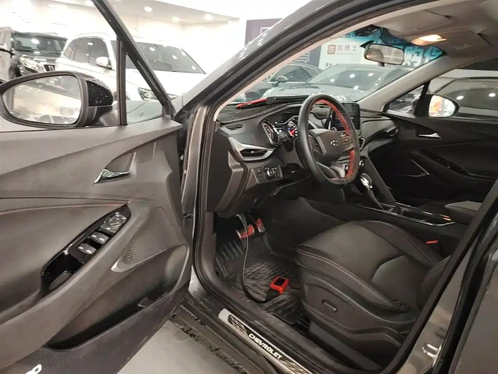 Chevrolet Volando 2018 Redline 530T Auto Premium Edition (5+2 seater) China V фото 12