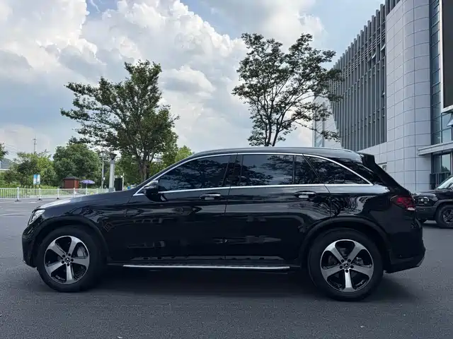 Mercedes-Benz GLC 2022 Facelift III GLC 260 L 4MATIC Dynamic — фото 4