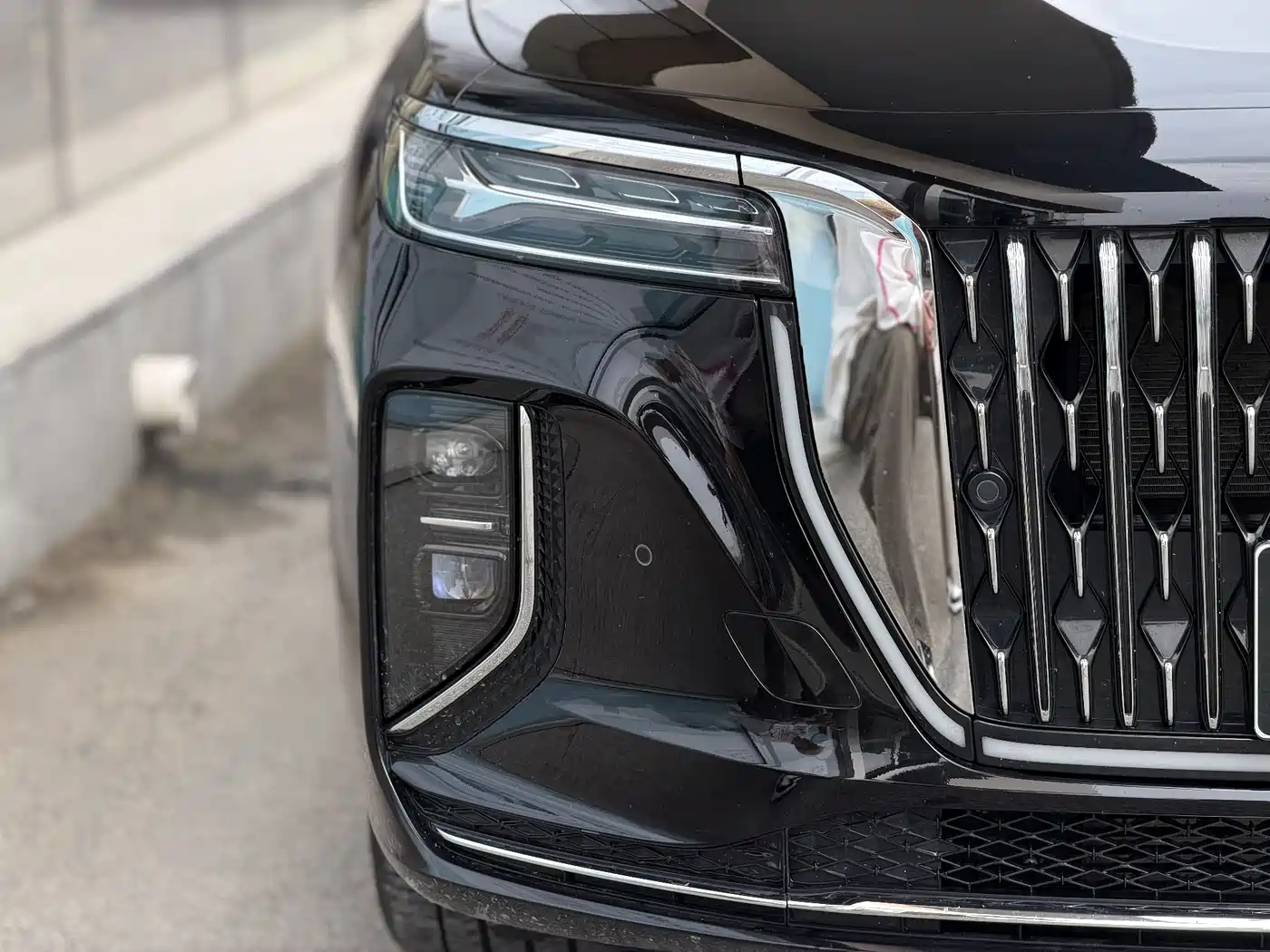Hongqi H9 2024 2.0T Qi Enjoy Luxury Business Edition фото 5