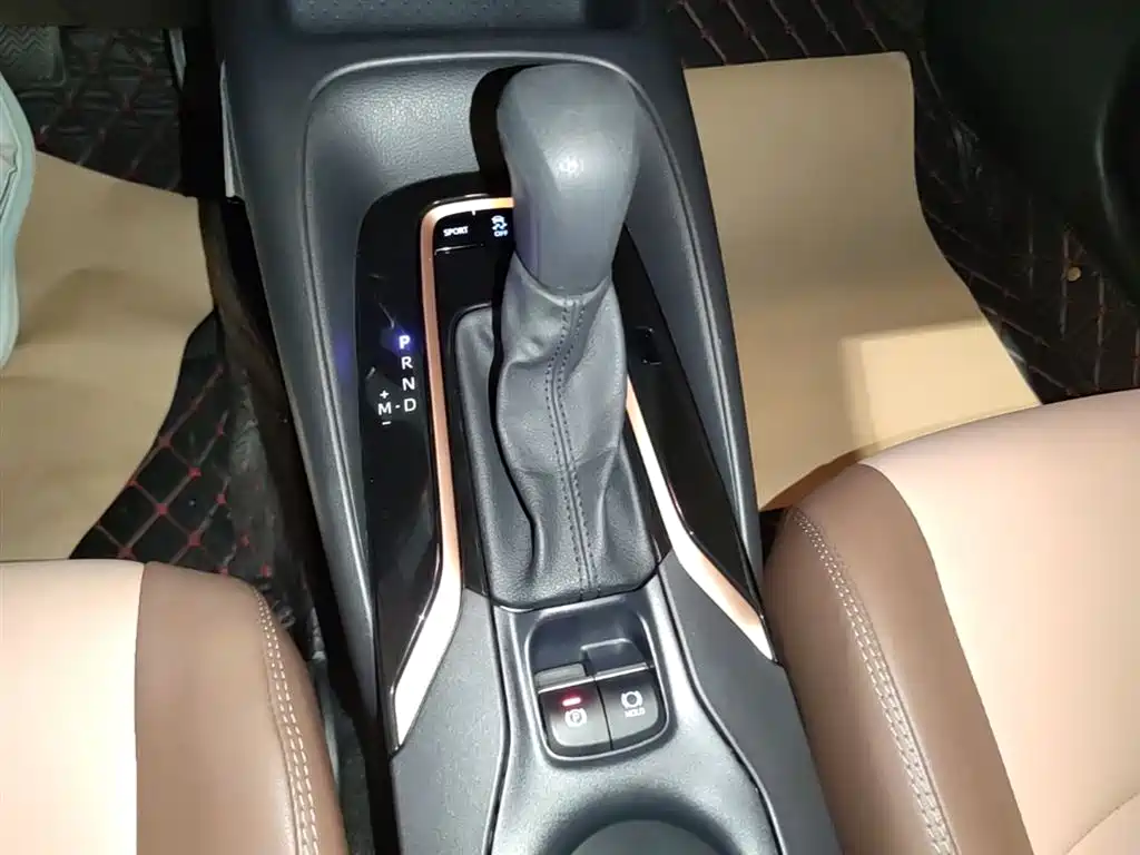 Toyota Corolla 2021 TNGA 1.5L CVT Elite CARE Edition фото 14