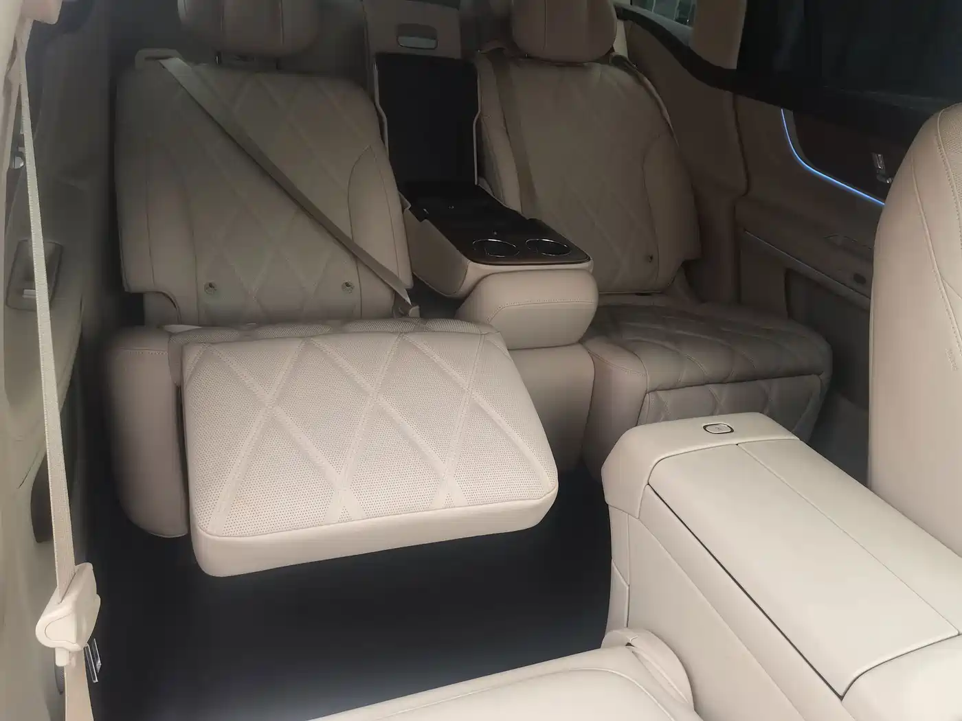 AITO Wenjie AITO M9 2026 2025 Extended Range Ultra 52kWh 5-Seater