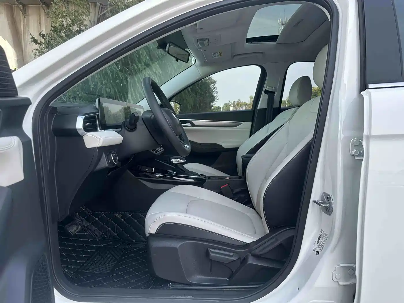 Ford Escort 2022 2021 1.5L Automatic Diamond Edition