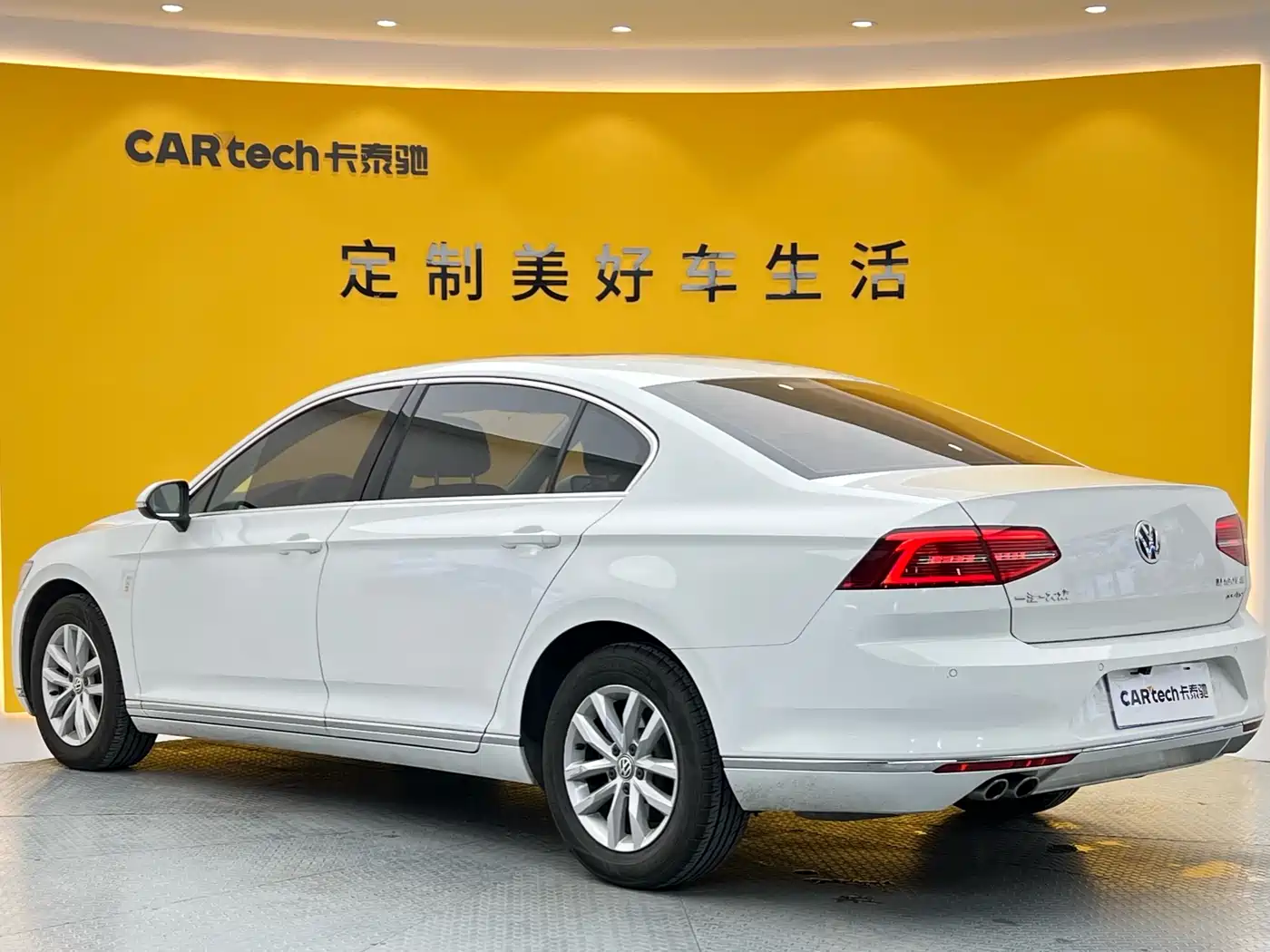Volkswagen Magotan 2017 330TSI DSG Leading фото 28