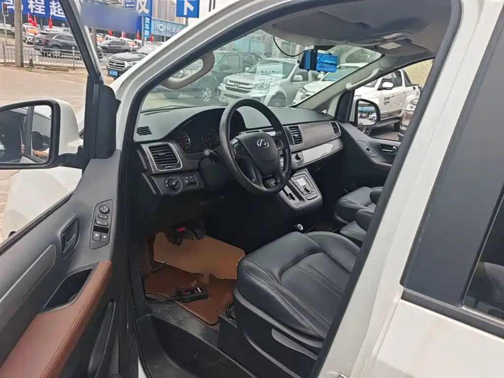 SAIC Maxus Maxus G10 2021 2.0T Automatic Elite Edition Gasoline 7-Seater фото 15