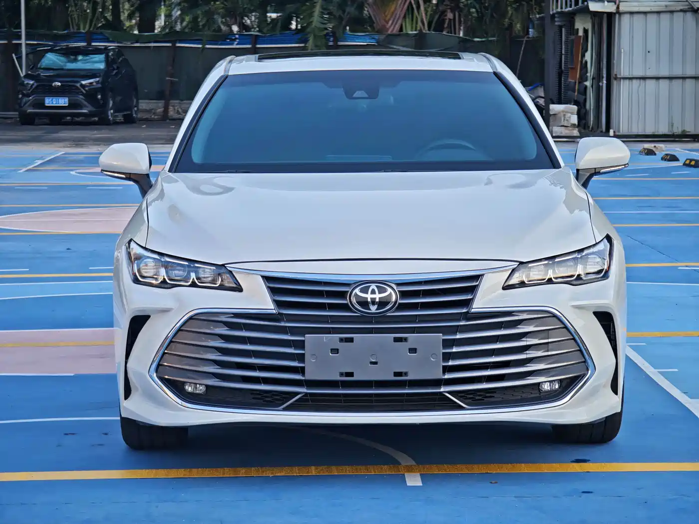 Toyota Avalon 2019 2.0L Luxury Edition (China VI) фото 3
