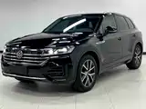Фото 1 - Volkswagen Touareg